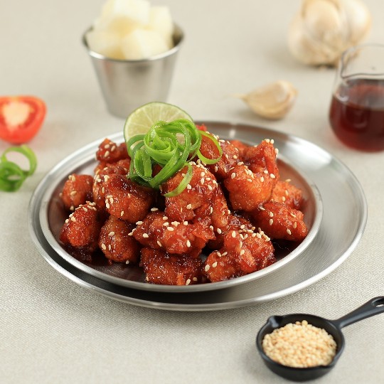Resep Dakgangjeong: Ayam Goreng Pedas Manis Khas Korea